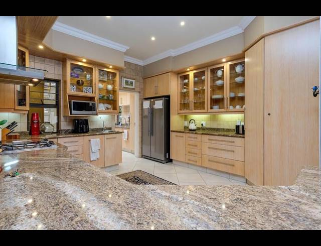 4 BEDROOM CLUSTER FOR SALE IN NORTHCLIFF